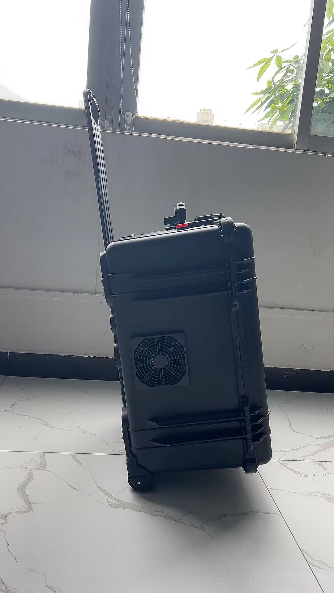 镇赉手拉箱型移动通信干扰器